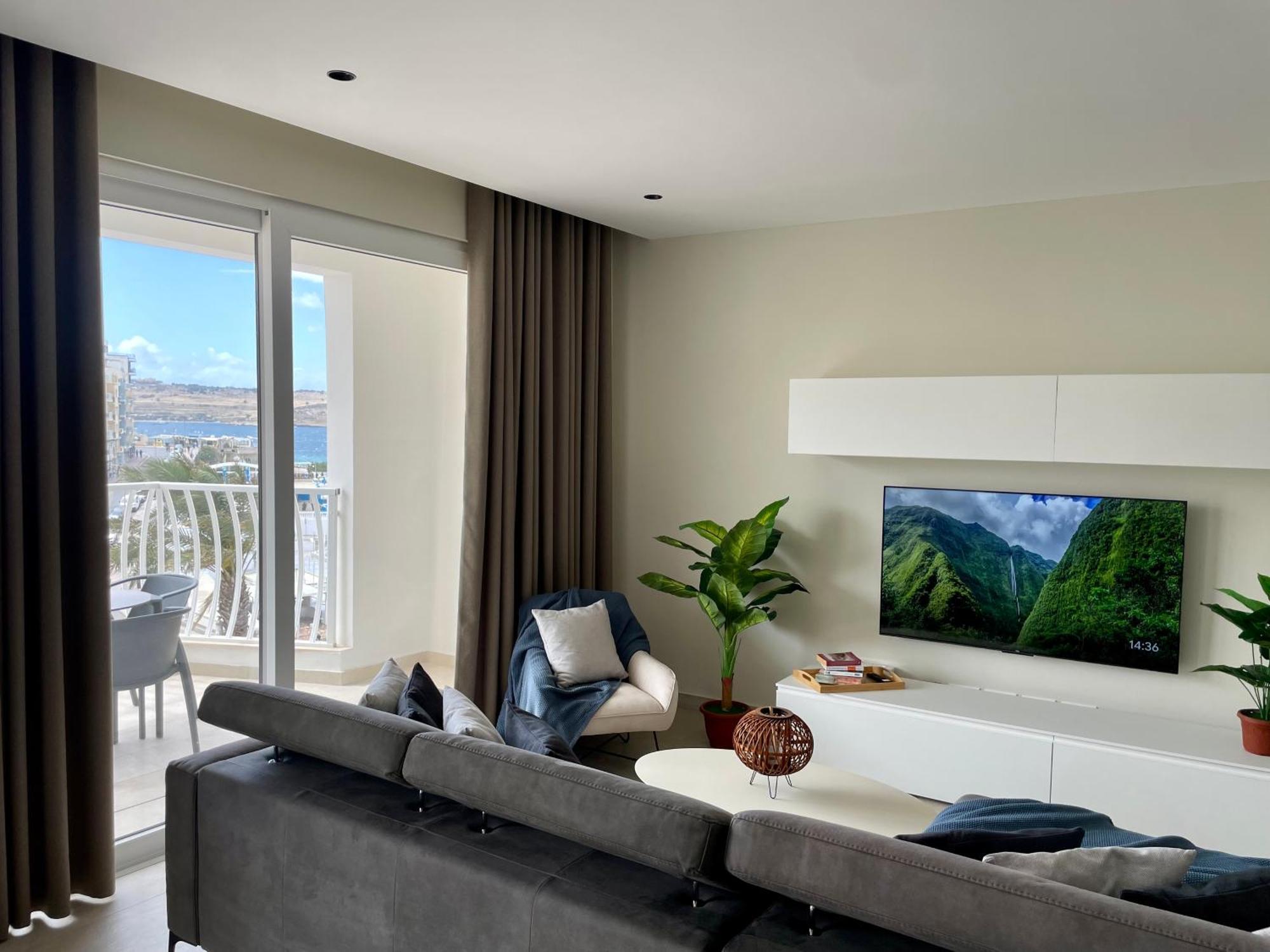 Bugibba Square Seafront Lux Apartments By Holi St. Paul's Bay Bagian luar foto