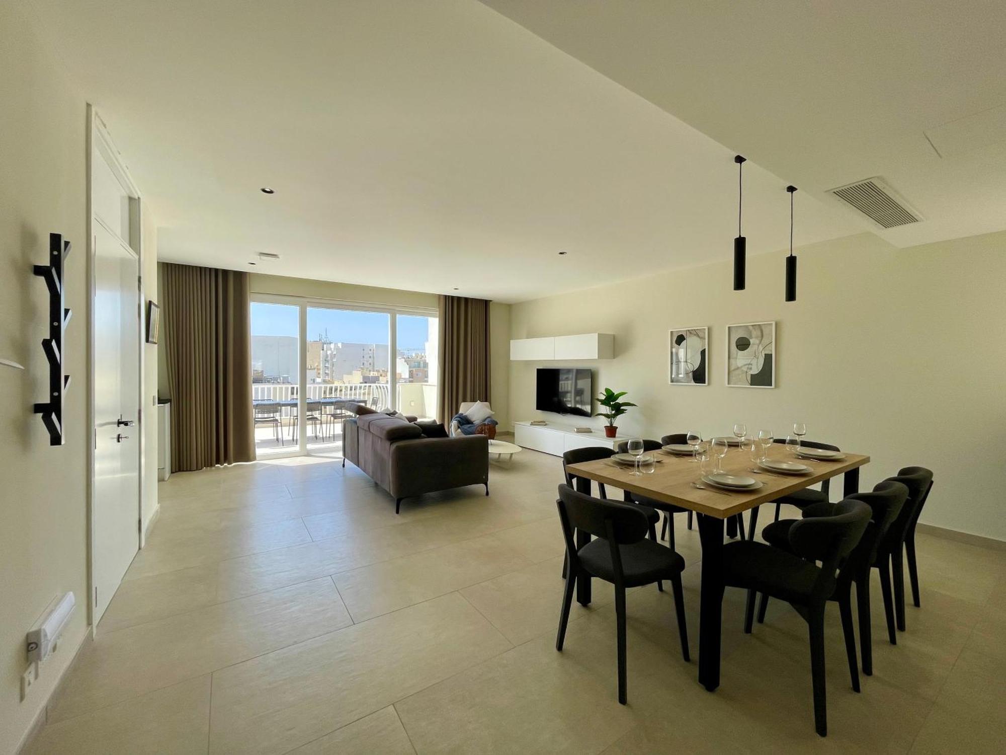 Bugibba Square Seafront Lux Apartments By Holi St. Paul's Bay Bagian luar foto