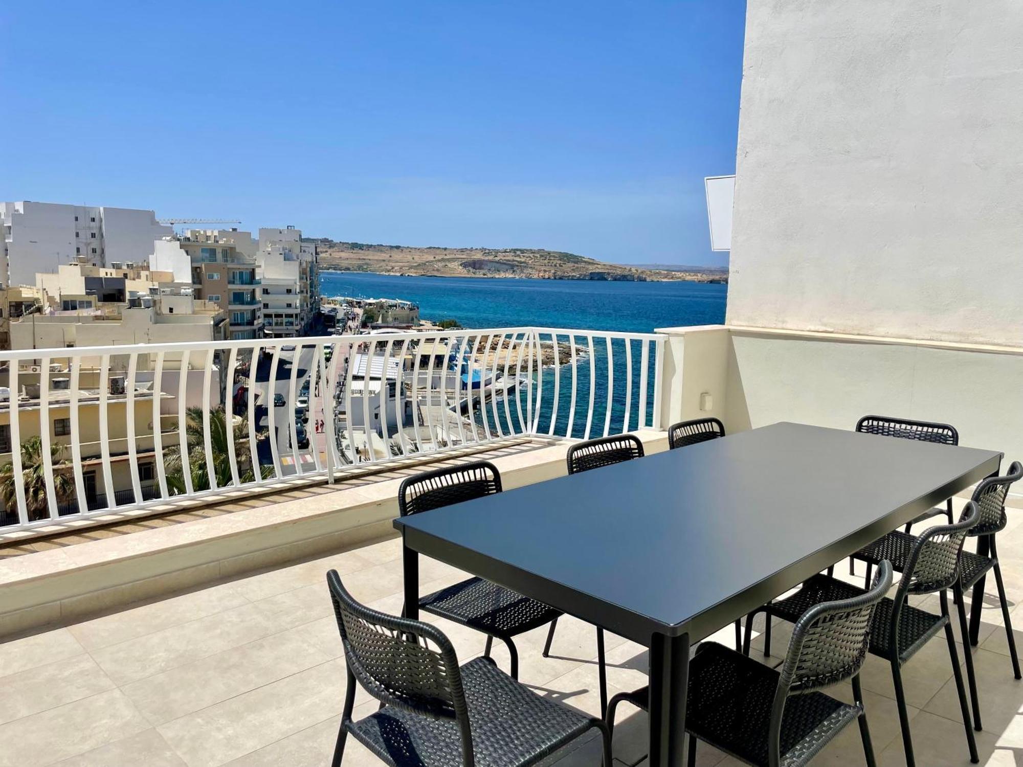 Bugibba Square Seafront Lux Apartments By Holi St. Paul's Bay Bagian luar foto