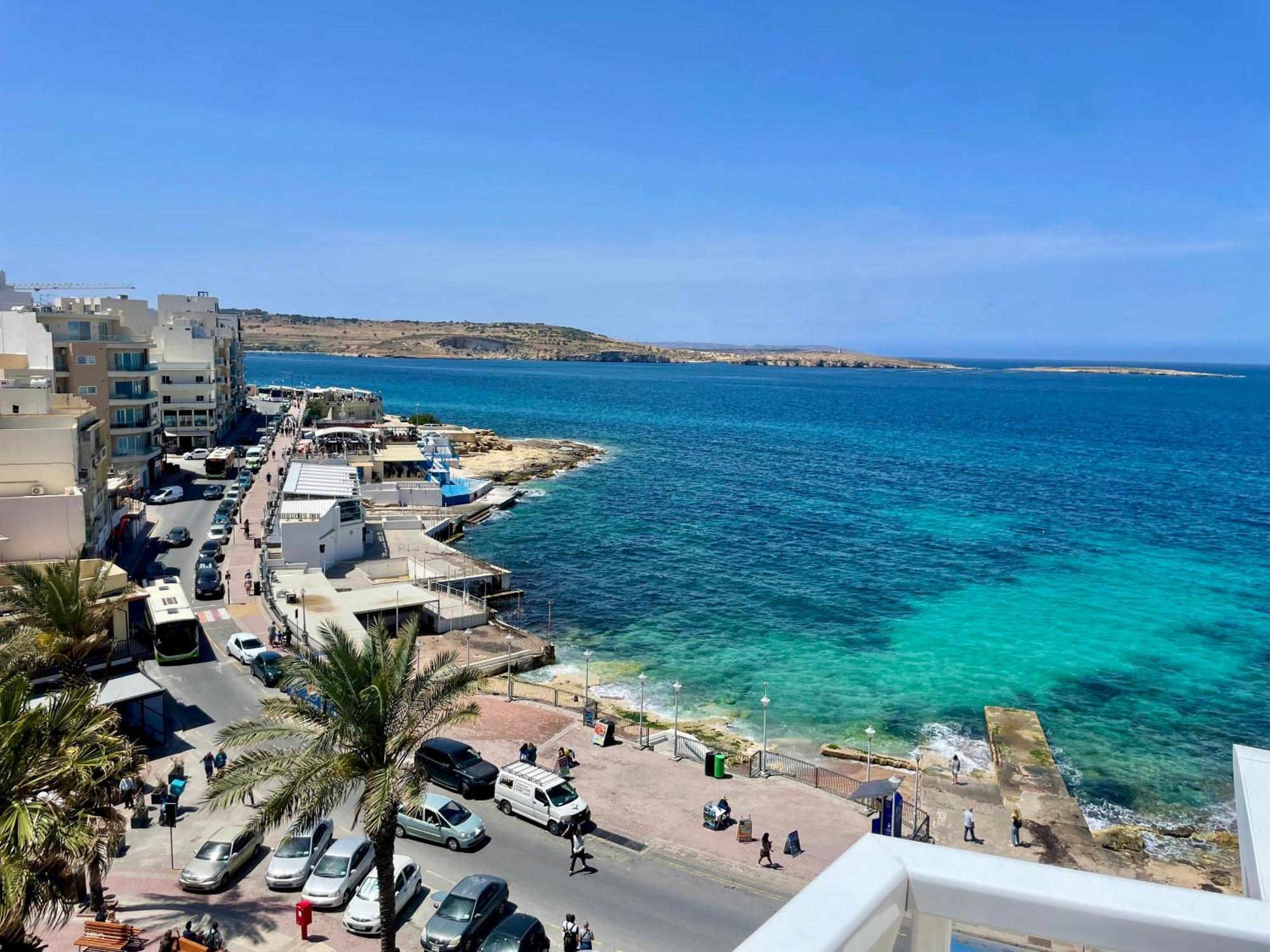Bugibba Square Seafront Lux Apartments By Holi St. Paul's Bay Bagian luar foto