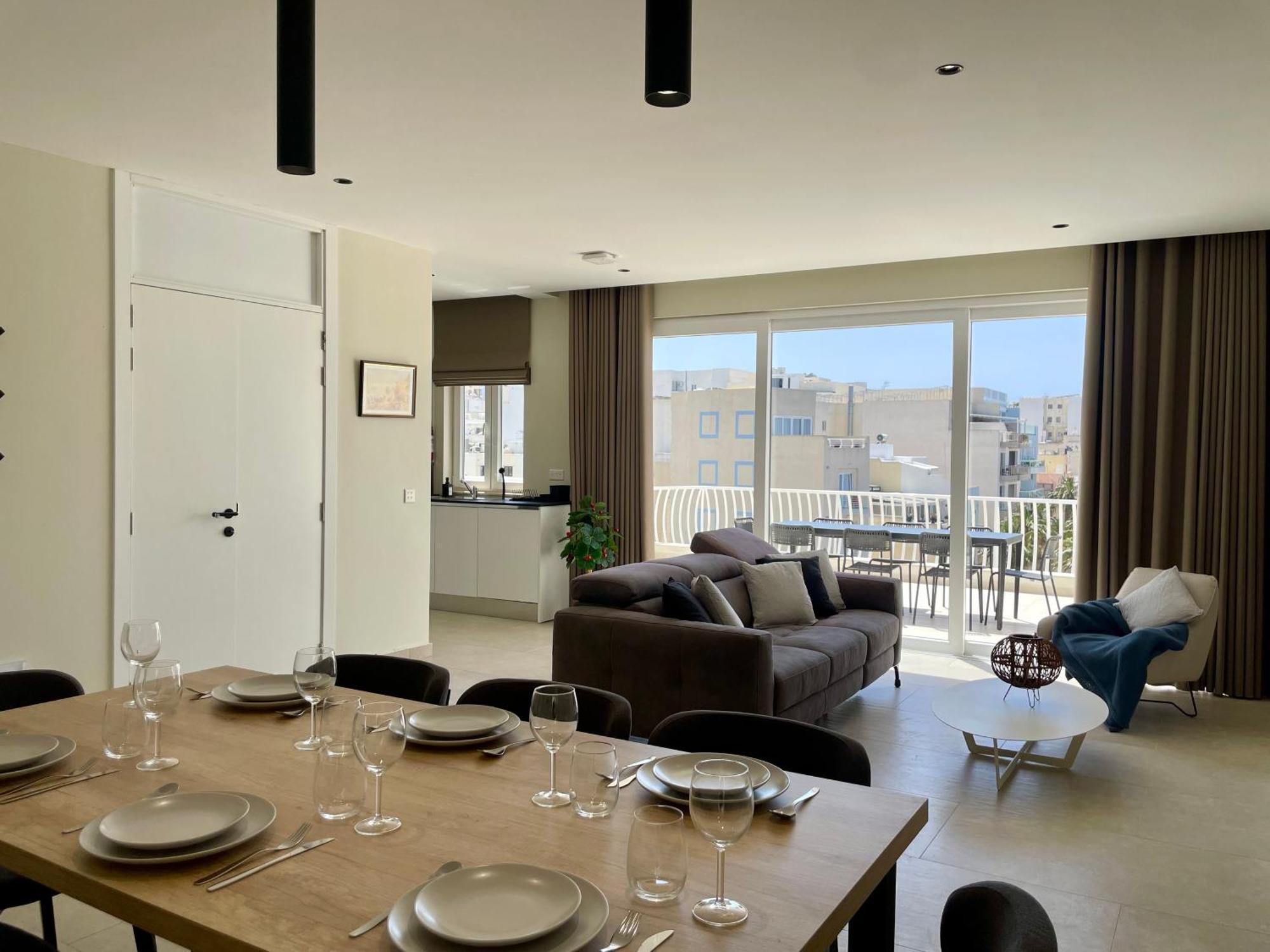 Bugibba Square Seafront Lux Apartments By Holi St. Paul's Bay Bagian luar foto