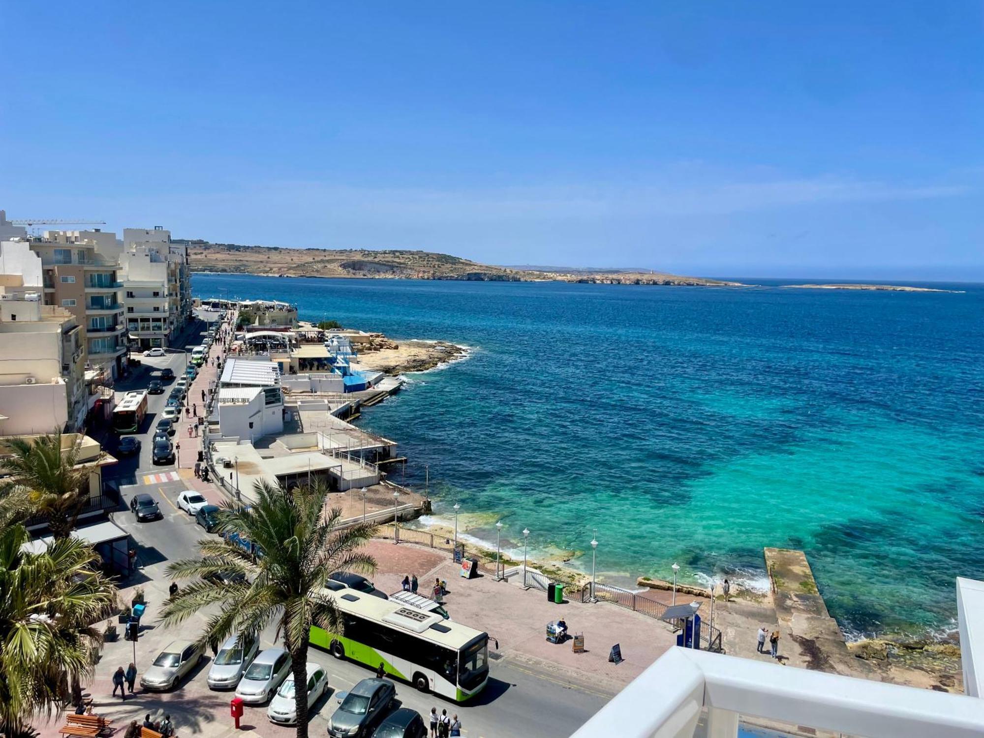 Bugibba Square Seafront Lux Apartments By Holi St. Paul's Bay Bagian luar foto